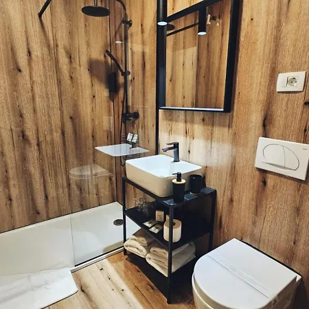 Bed and Breakfast Centar 4*